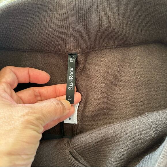 Alp N Rock Sadie Jogger Warm Cozy Thick Knit Pant Brown Size Large NWT - Picture 6 of 12